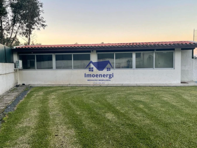 Moradia T5 para Venda em Vilar e Mosteiró Foto 6