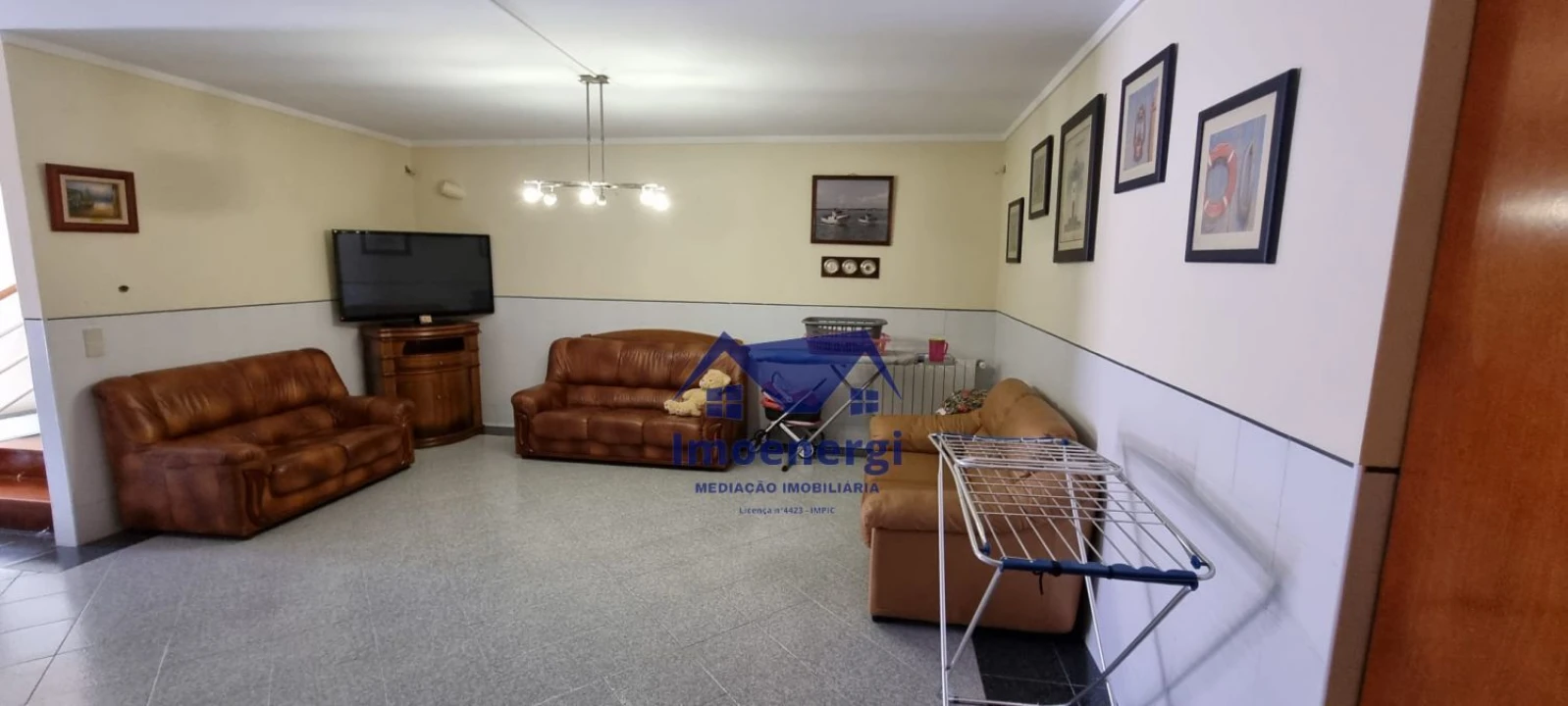 Moradia T4 para Venda em Retorta e Tougues Foto 4