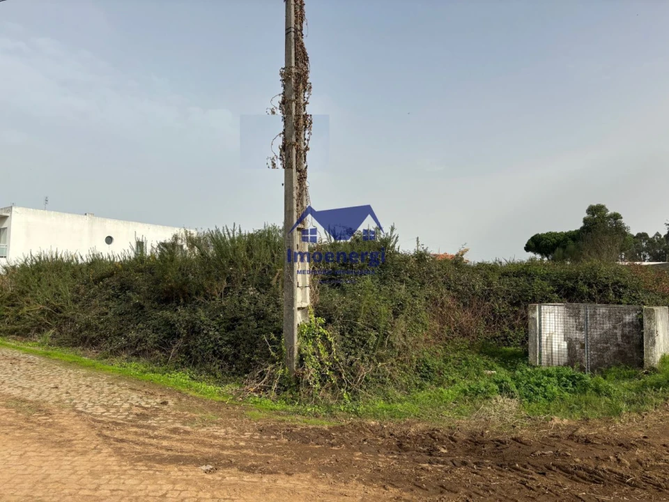 Terreno para Venda em Retorta e Tougues Foto 9