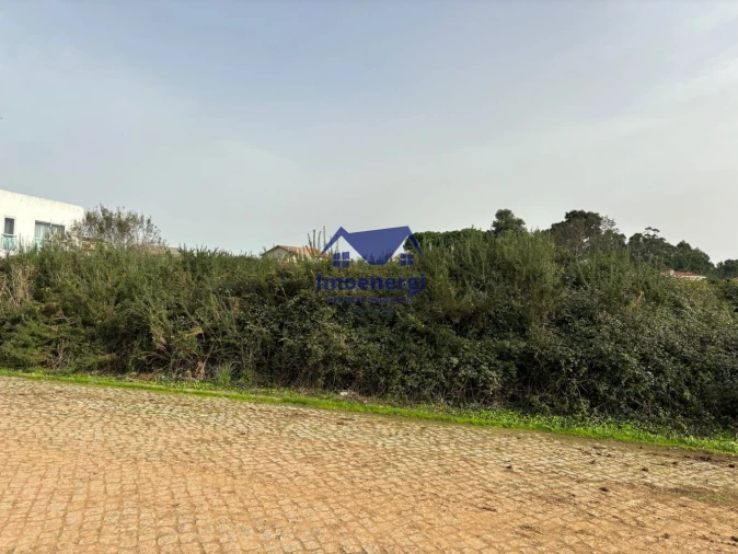 Terreno para Venda em Retorta e Tougues Foto 3