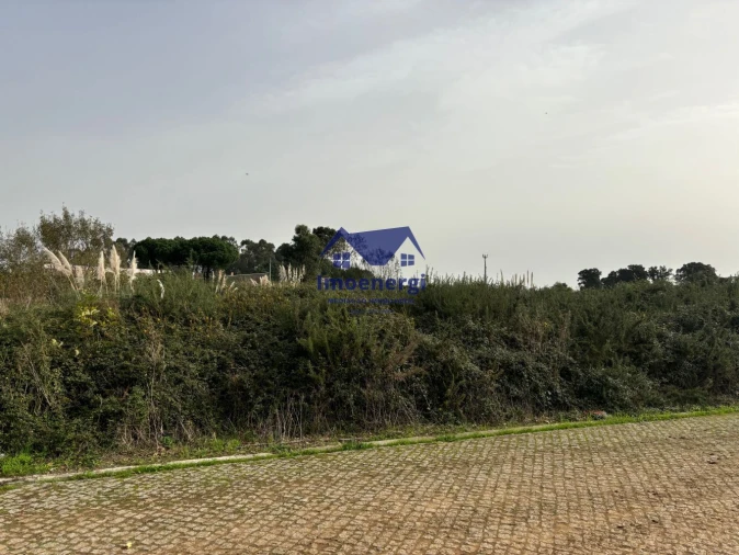 Terreno para Venda em Retorta e Tougues Foto 7