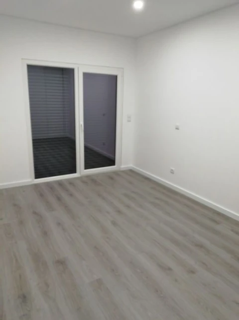 Apartamento T2 para Venda em Corroios
