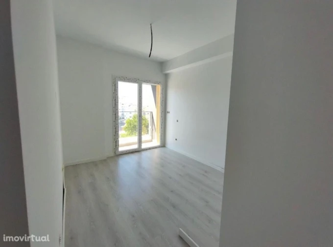 Apartamento T2 para Venda em Corroios Foto 3