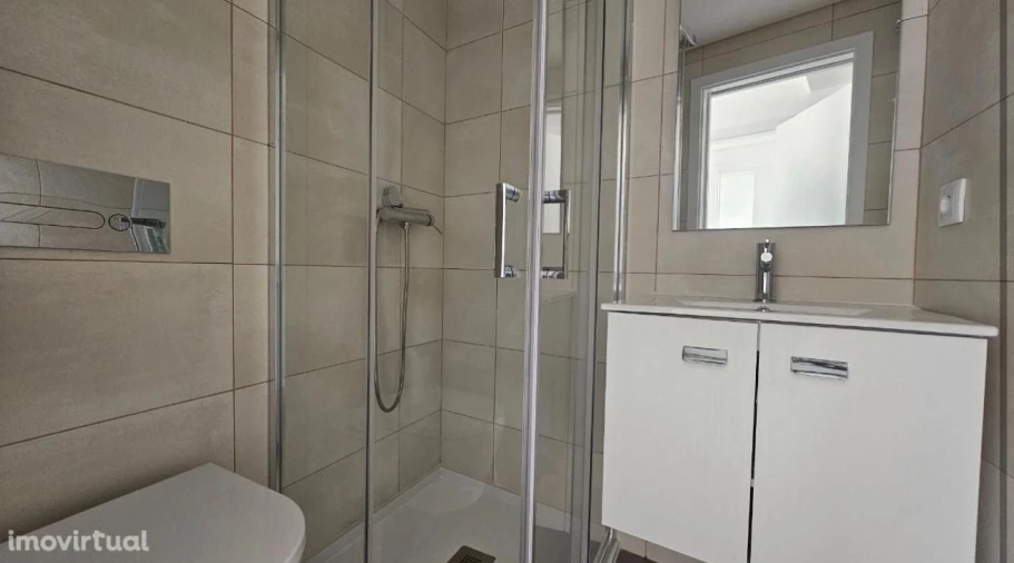 Apartamento T3 para Venda em Corroios Foto 11