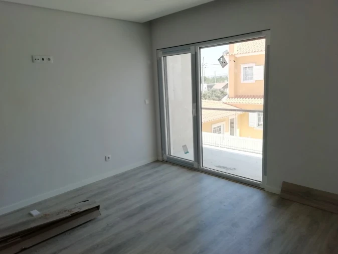 Apartamento T3 para Venda em Corroios Foto 17