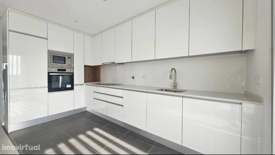 Apartamento T3 para Venda em Corroios Foto 3