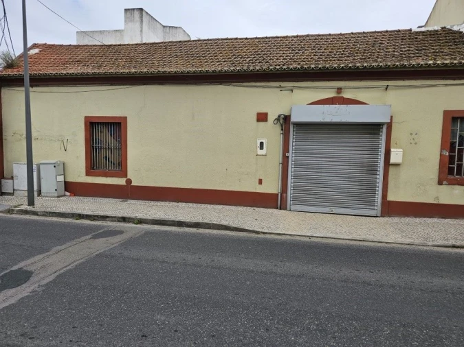 Negócio para Venda em Sarilhos Grandes Foto 3