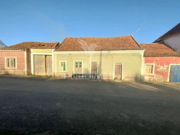 Moradia T5 para Venda em Achete, Azoia de Baixo e Póvoa de Santarém