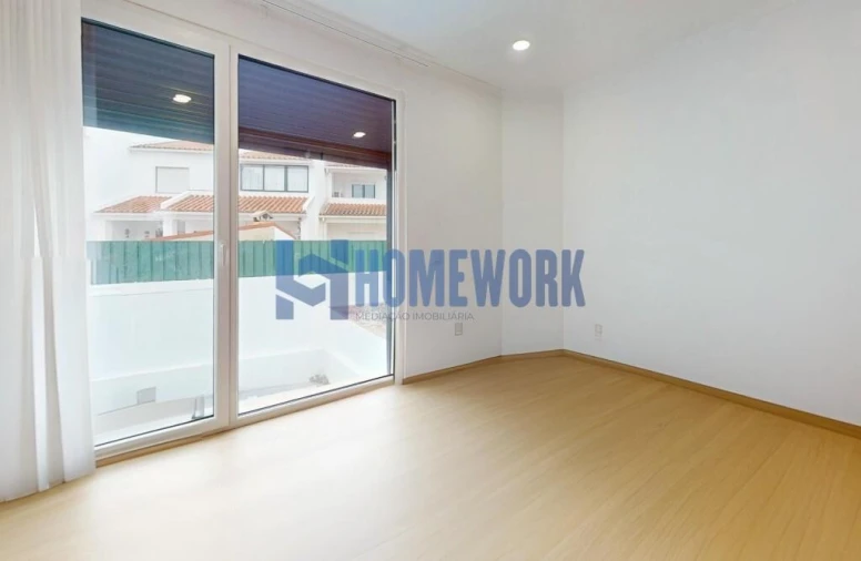 Moradia T3 para Venda em Barreiro e Lavradio Foto 11