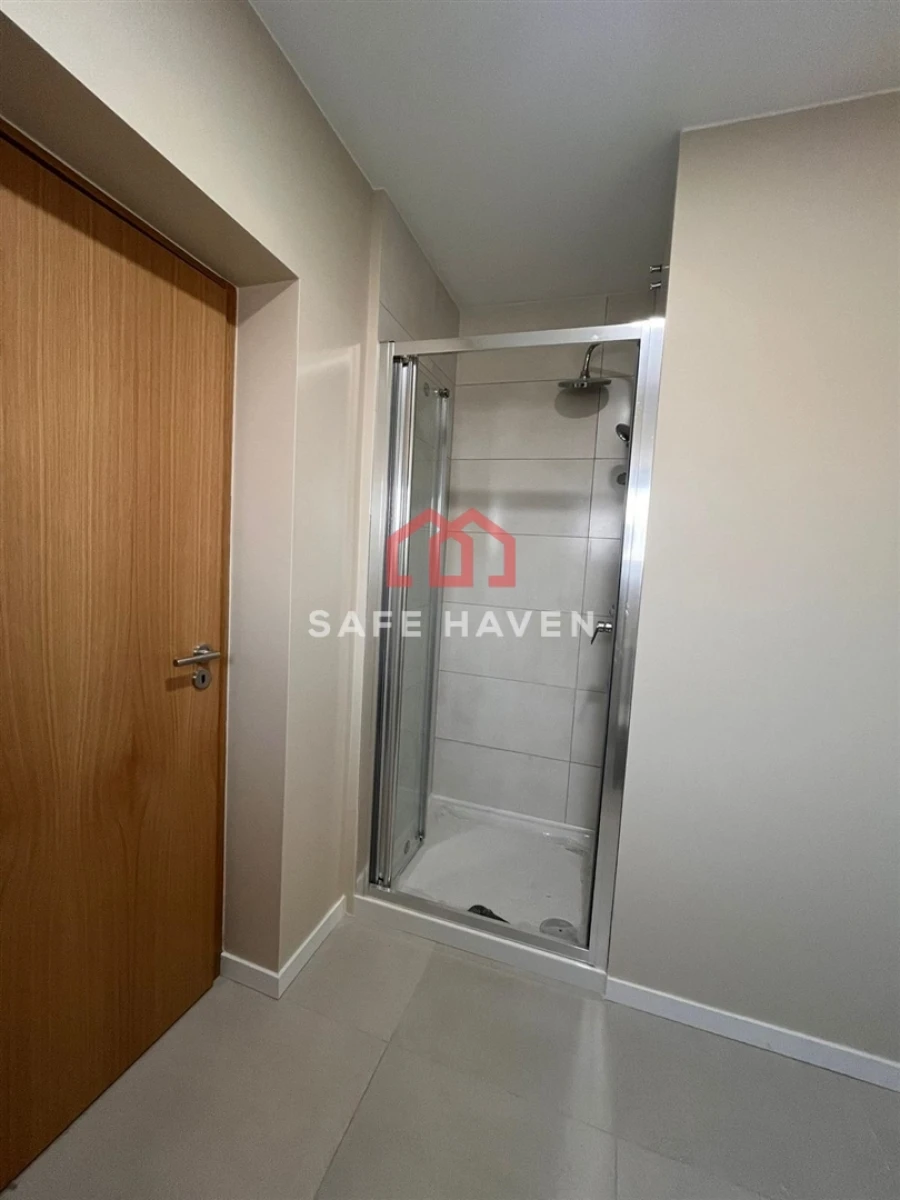 Apartamento T2 para Venda em Cavernães Foto 3