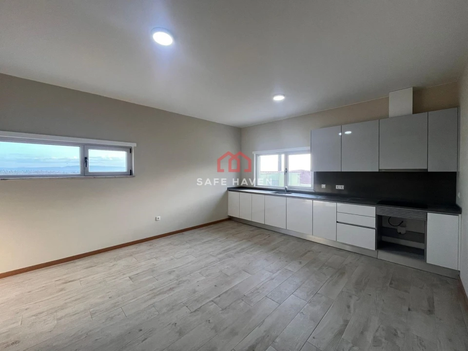 Apartamento T2 para Venda em Cavernães Foto 8