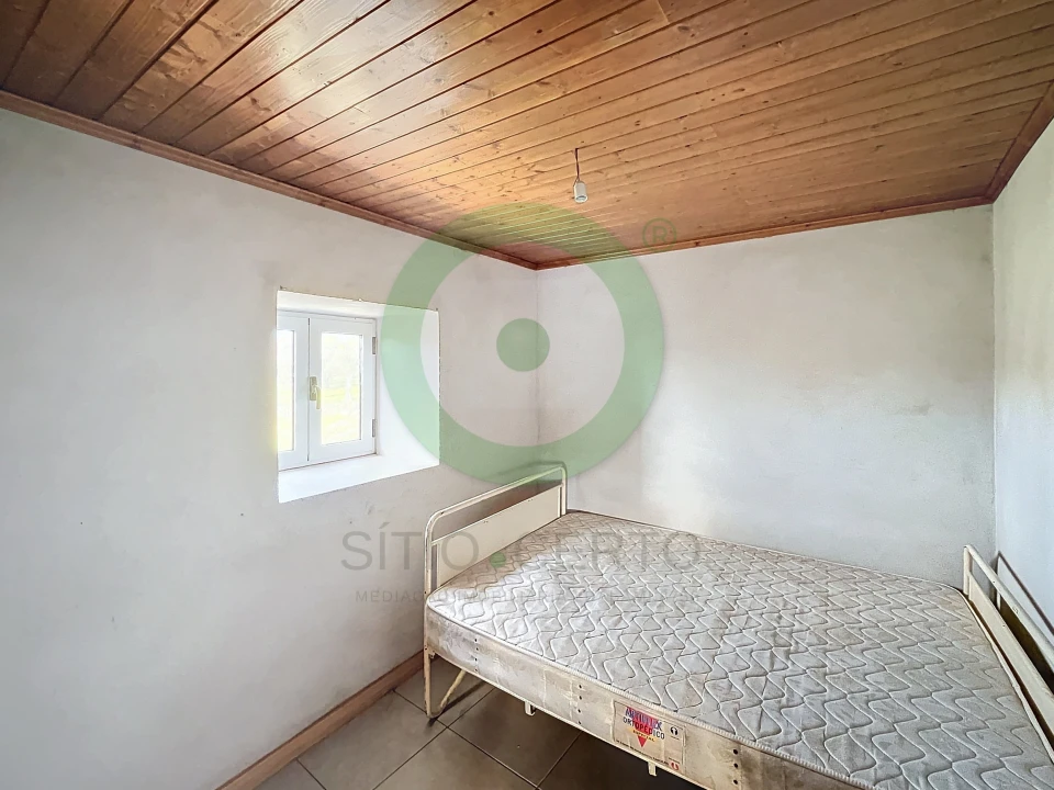 Moradia T2 para Venda em Alvites Foto 10