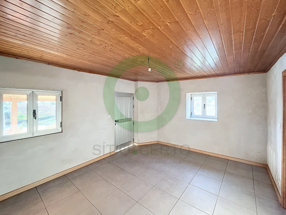 Moradia T2 para Venda em Alvites Foto 6