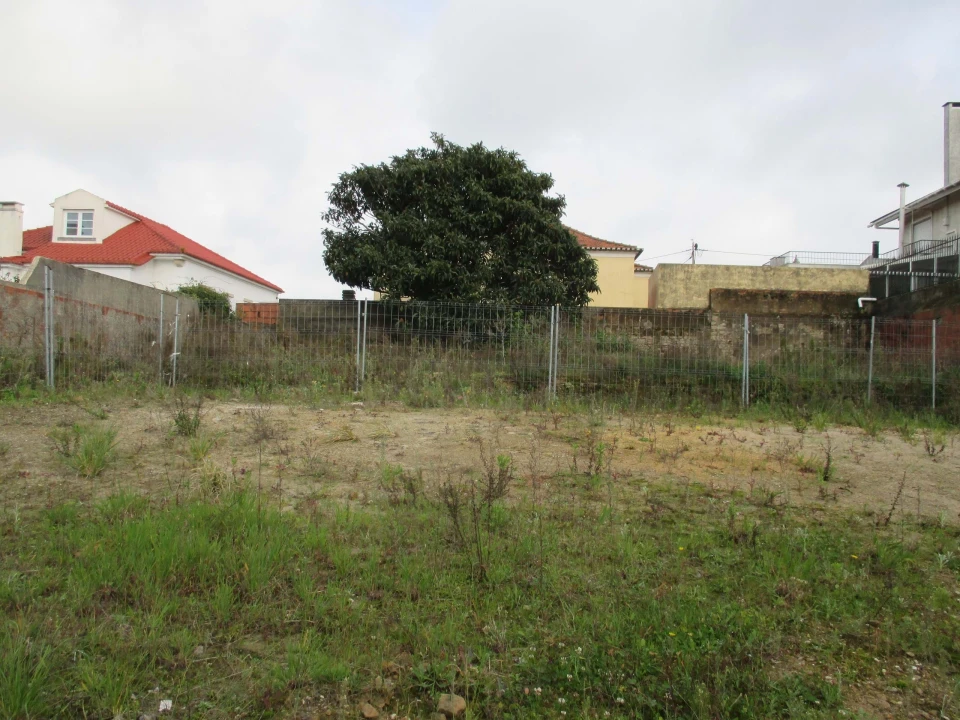 Terreno para Venda em Rio de Mouro Foto 18