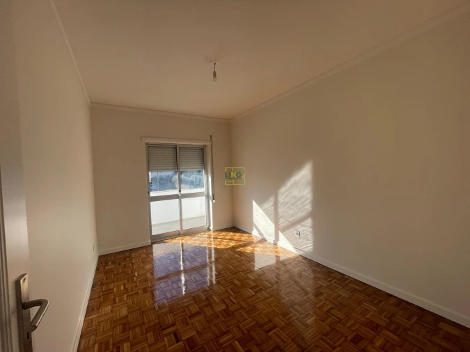 Apartamento T3 para Arrendamento em Castelo Branco Foto 7