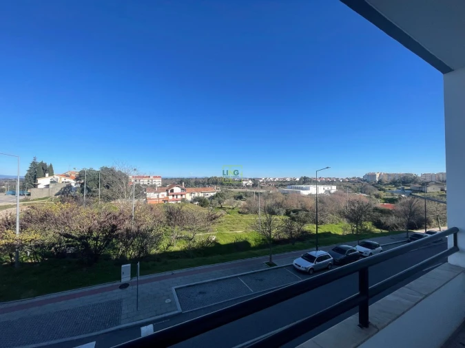 Apartamento T3 para Arrendamento em Castelo Branco Foto 18