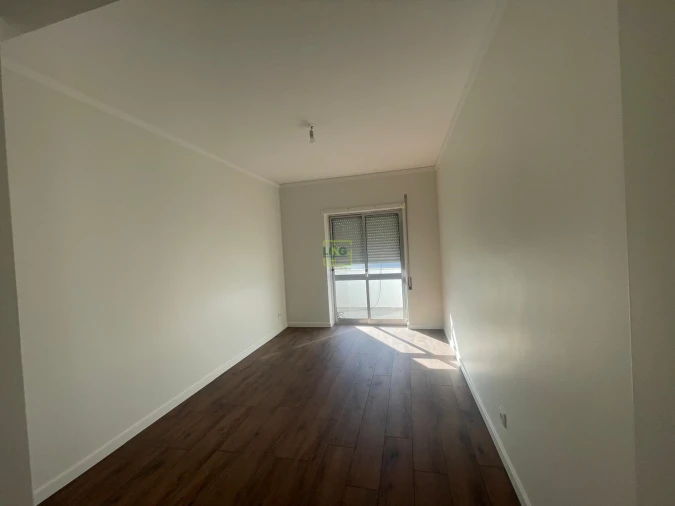Apartamento T3 para Arrendamento em Castelo Branco Foto 9
