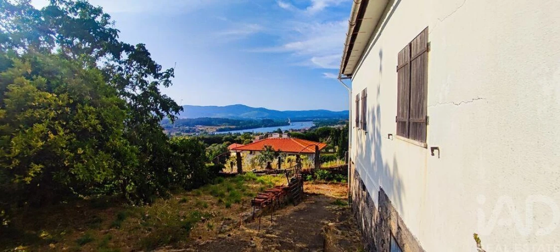 Moradia T3 para Venda em Loivo Foto 26