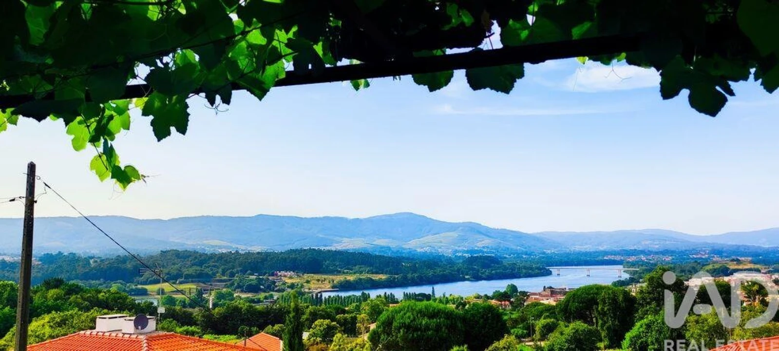 Moradia T3 para Venda em Loivo Foto 3