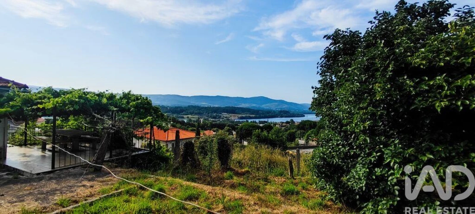 Moradia T3 para Venda em Loivo Foto 9