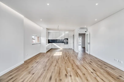 Apartamento T3 para Venda em Albufeira e Olhos de Água