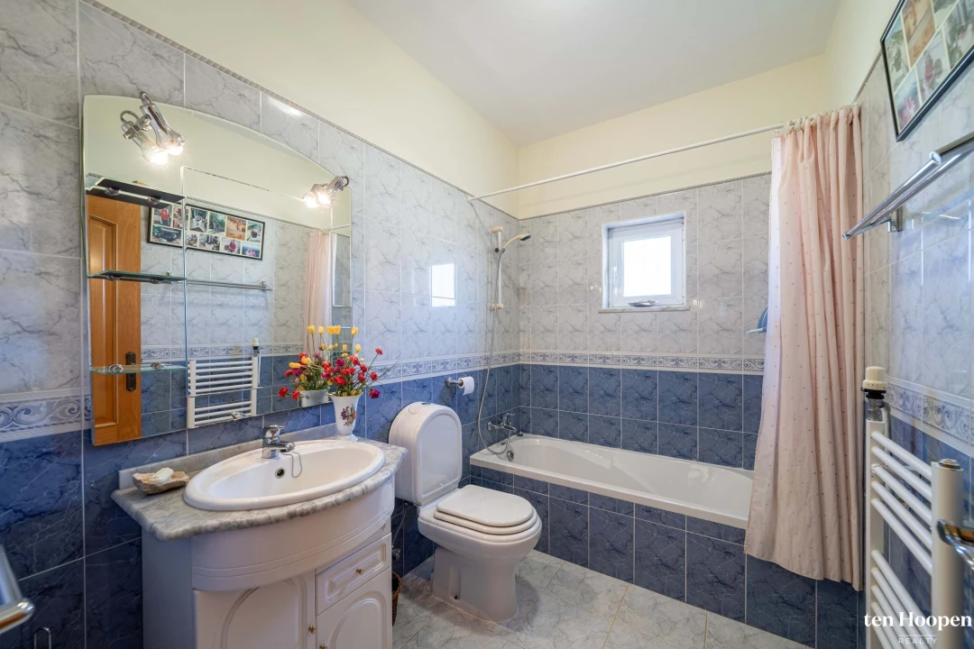 Moradia T4 para Venda em Lagos (São Sebastião e Santa Maria) Foto 16