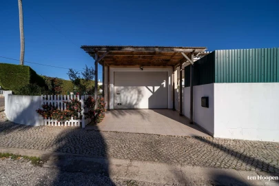 Moradia T4 para Venda em Lagos (São Sebastião e Santa Maria)