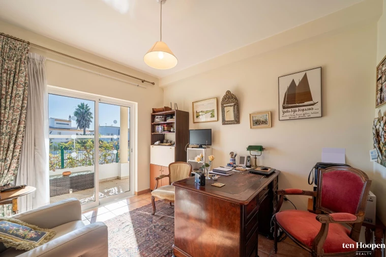 Moradia T4 para Venda em Lagos (São Sebastião e Santa Maria) Foto 13