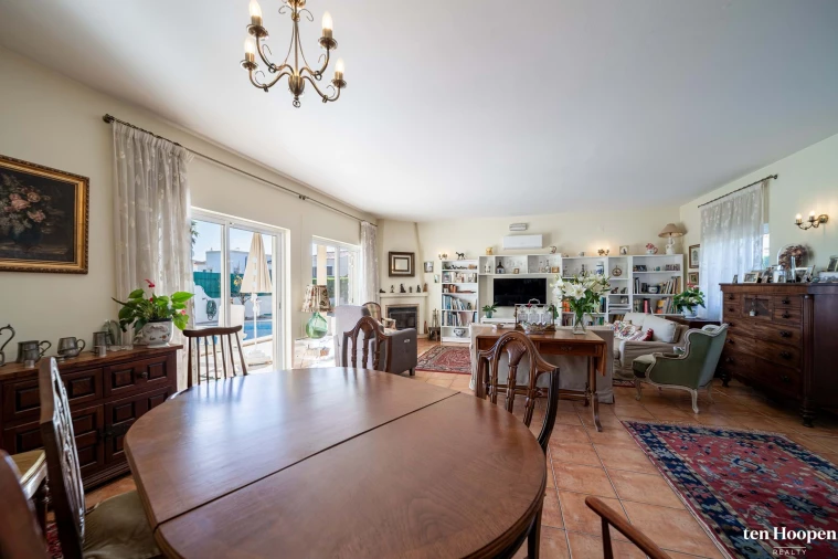 Moradia T4 para Venda em Lagos (São Sebastião e Santa Maria) Foto 5