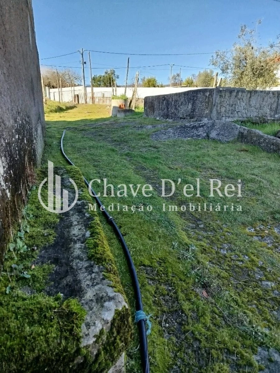 Quinta T3 para Venda em Espinho Foto 34