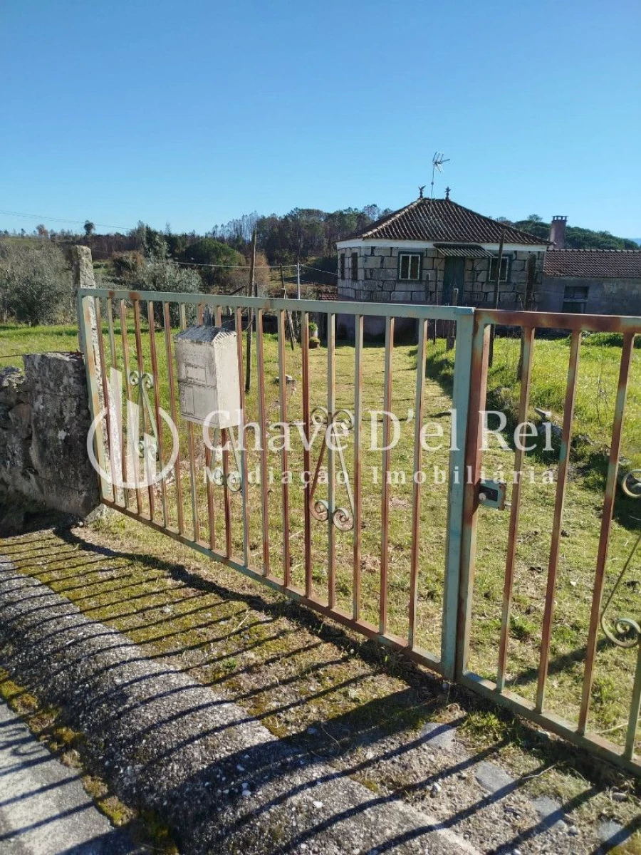 Quinta T3 para Venda em Espinho Foto 42