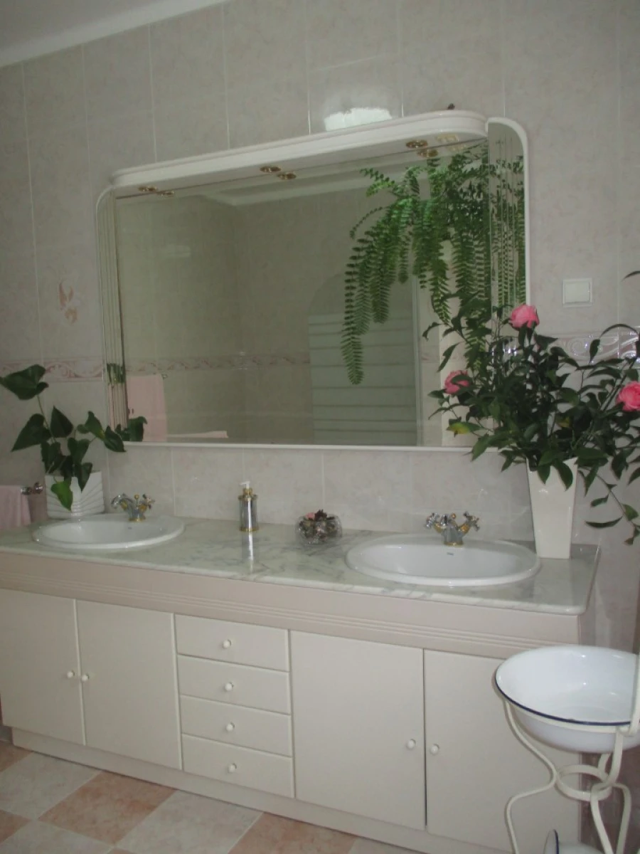 Moradia T4 para Venda em Marvila, Ribeira Santarém, São Salvador, São Nicolau Foto 24