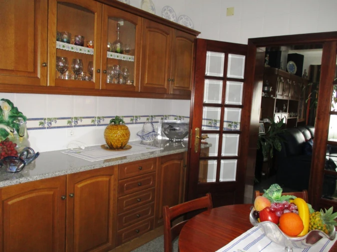 Moradia T4 para Venda em Marvila, Ribeira Santarém, São Salvador, São Nicolau Foto 6