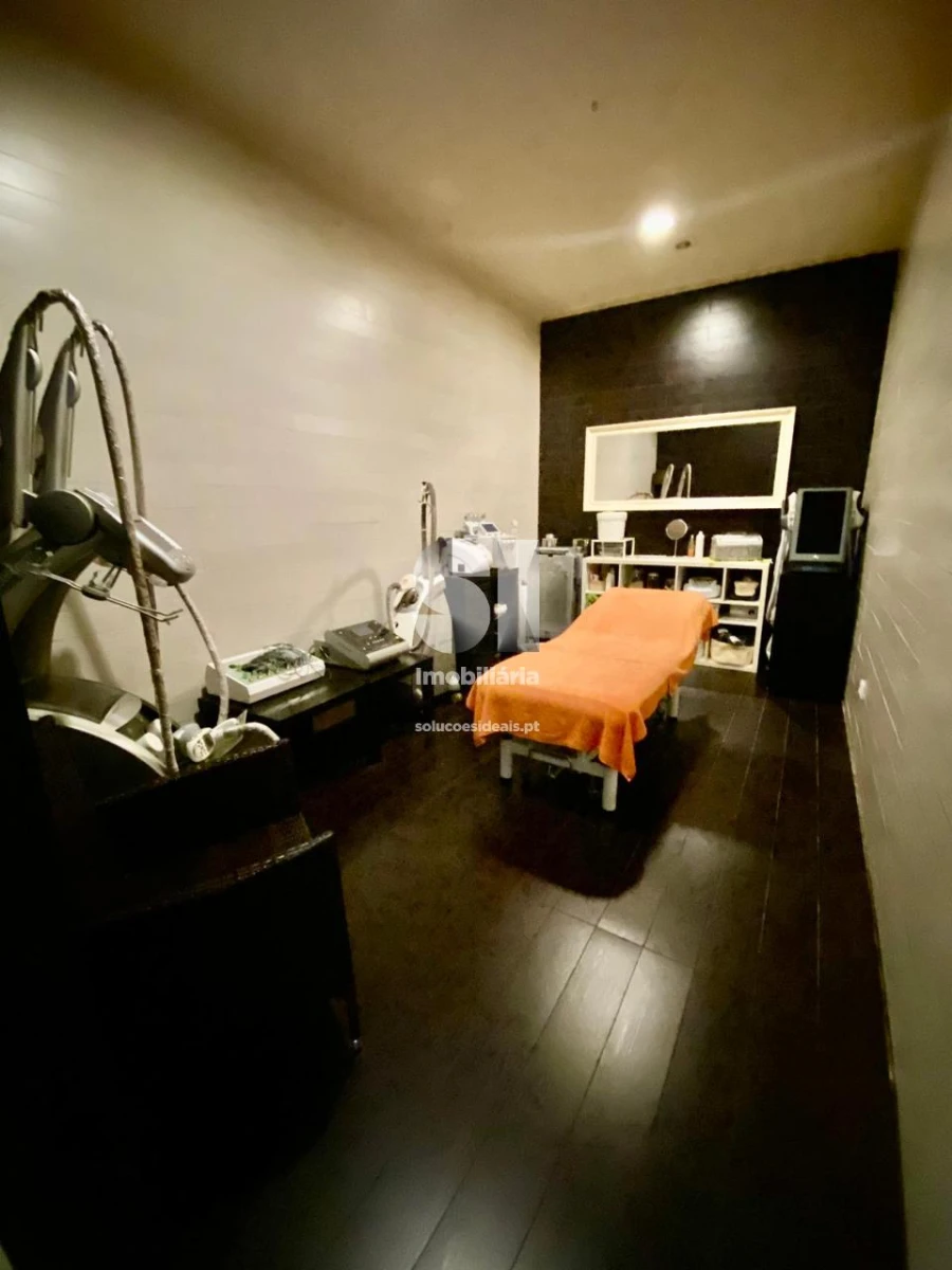 Negócio para Venda em Santo Antonio dos Olivais Foto 6