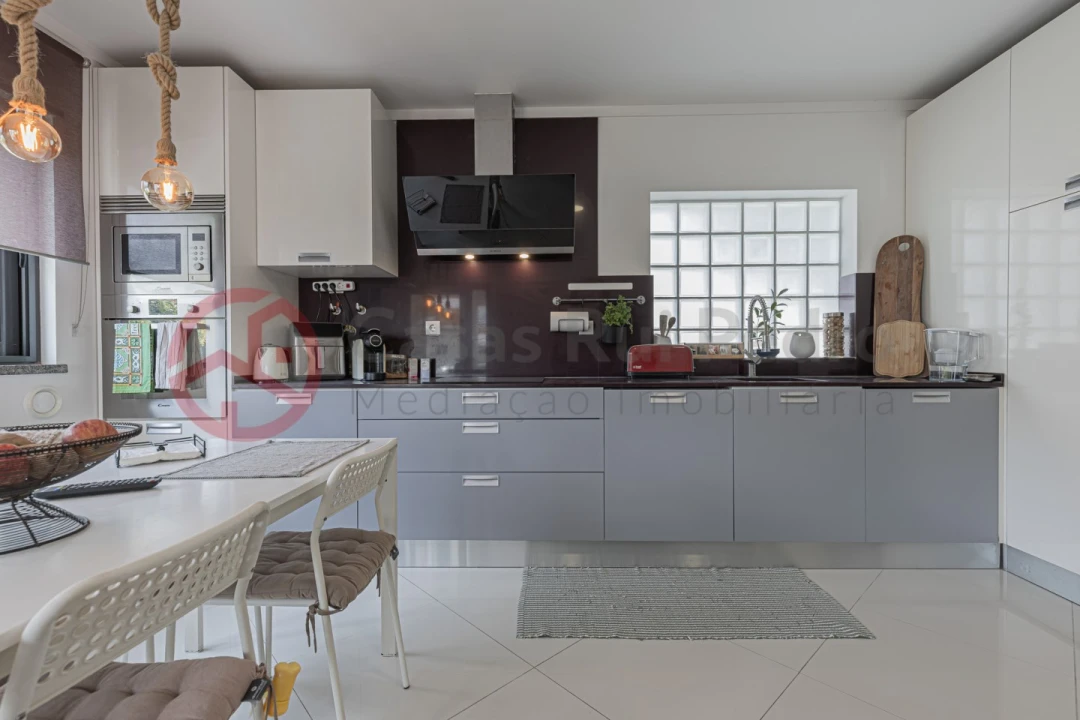 Moradia T4 para Venda em Santo Antonio da Charneca Foto 7