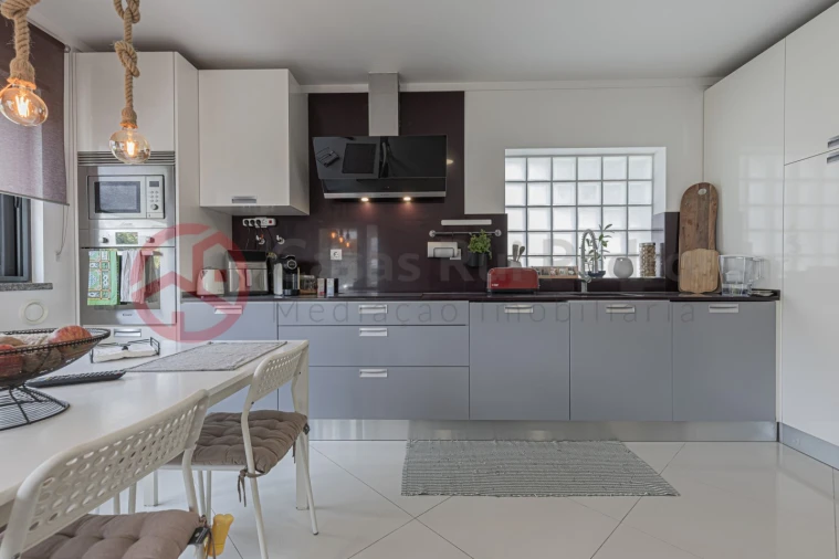 Moradia T4 para Venda em Santo Antonio da Charneca Foto 7