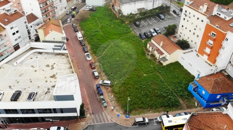 Terreno para Venda em Encosta do Sol