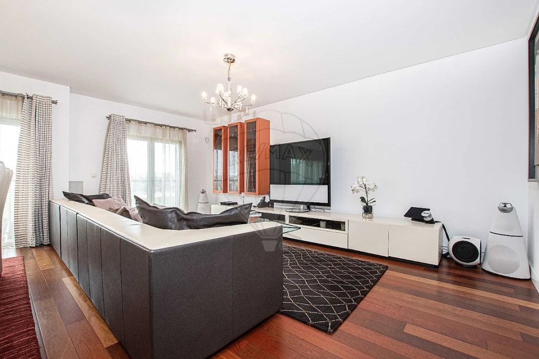 Apartamento T4 para Venda em São Domingos de Benfica Foto 21