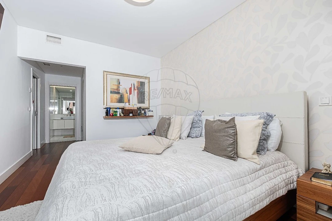 Apartamento T4 para Venda em São Domingos de Benfica Foto 13