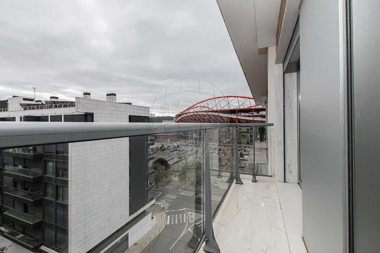 Apartamento T4 para Venda em São Domingos de Benfica Foto 29