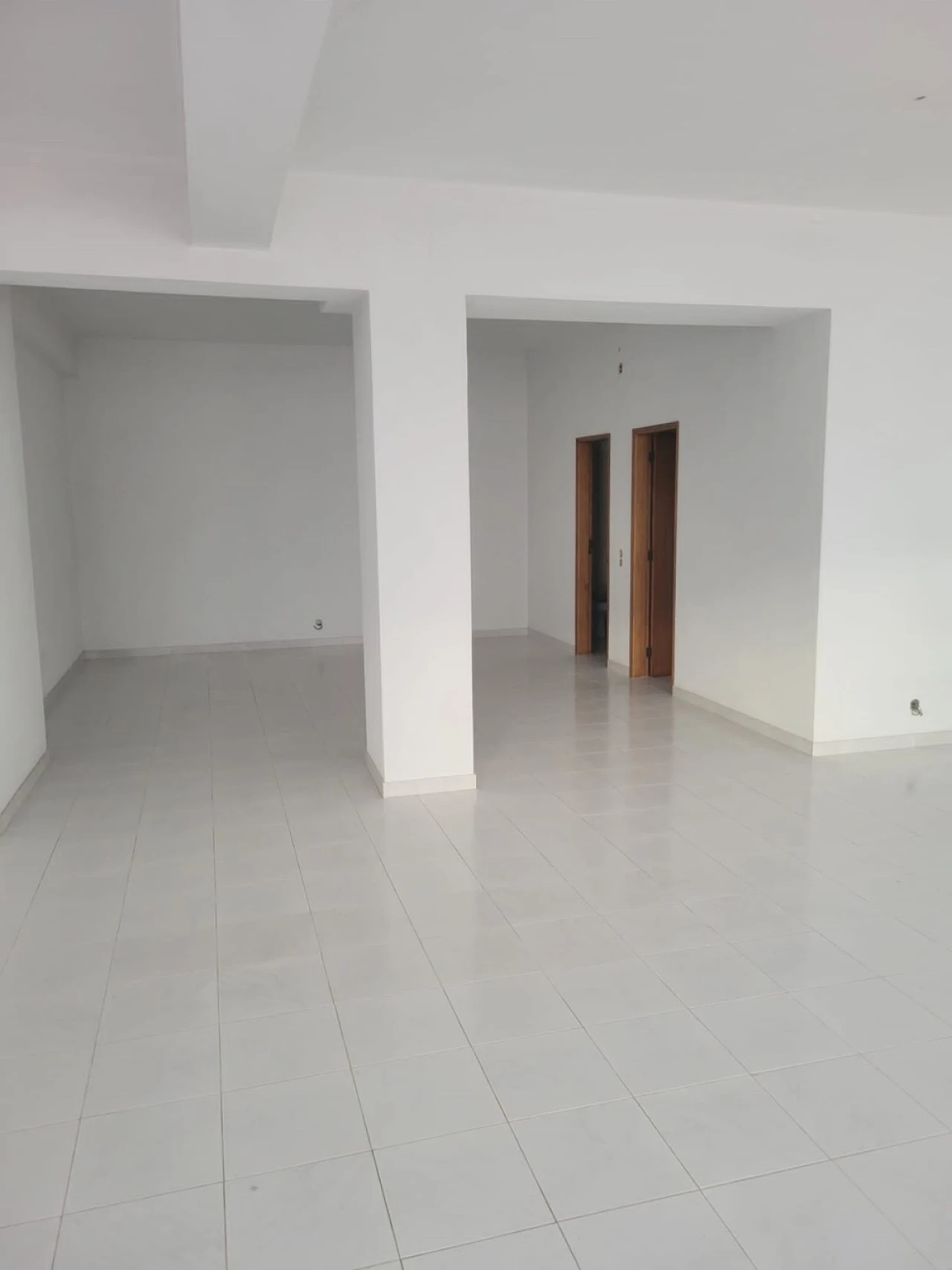 Negócio para Venda em Minde Foto 5