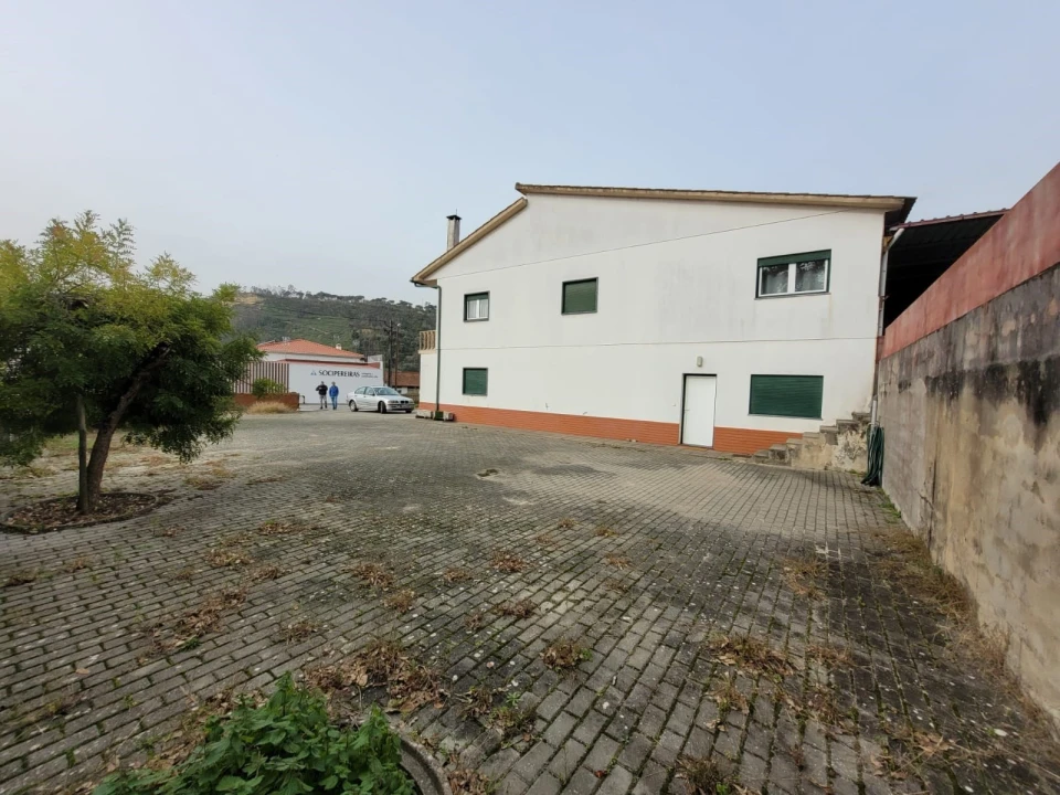 Moradia T4 para Venda em Caranguejeira Foto 24