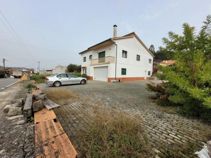 Moradia T4 para Venda em Caranguejeira Foto 26