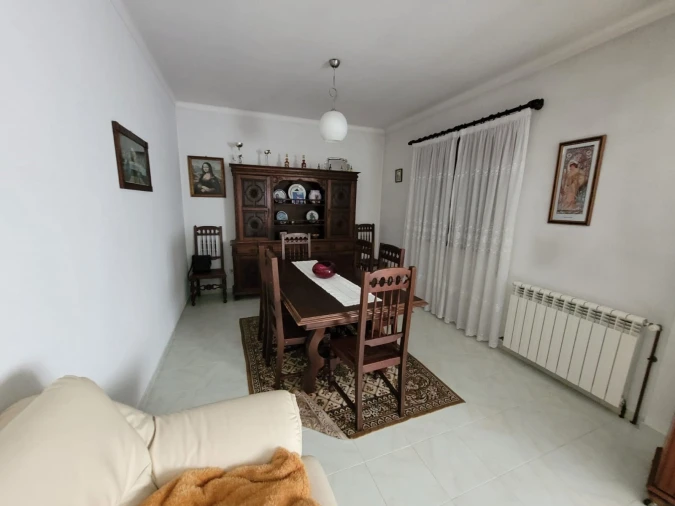 Moradia T4 para Venda em Caranguejeira Foto 12