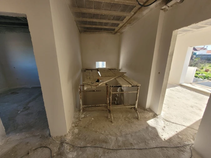 Moradia T4 para Venda em Alqueidão da Serra Foto 12