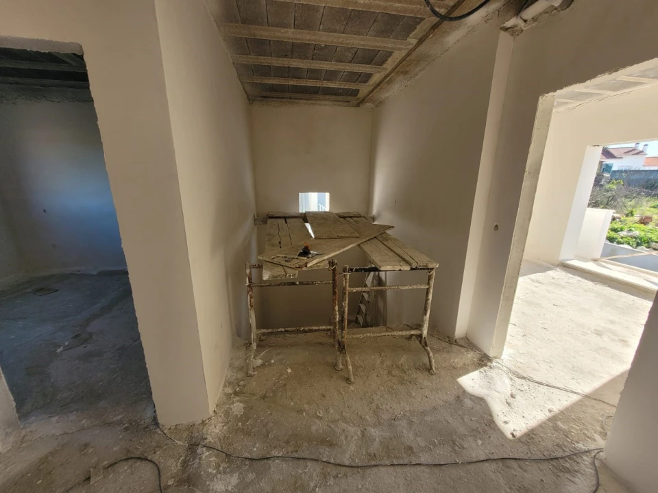 Moradia T4 para Venda em Alqueidão da Serra Foto 12