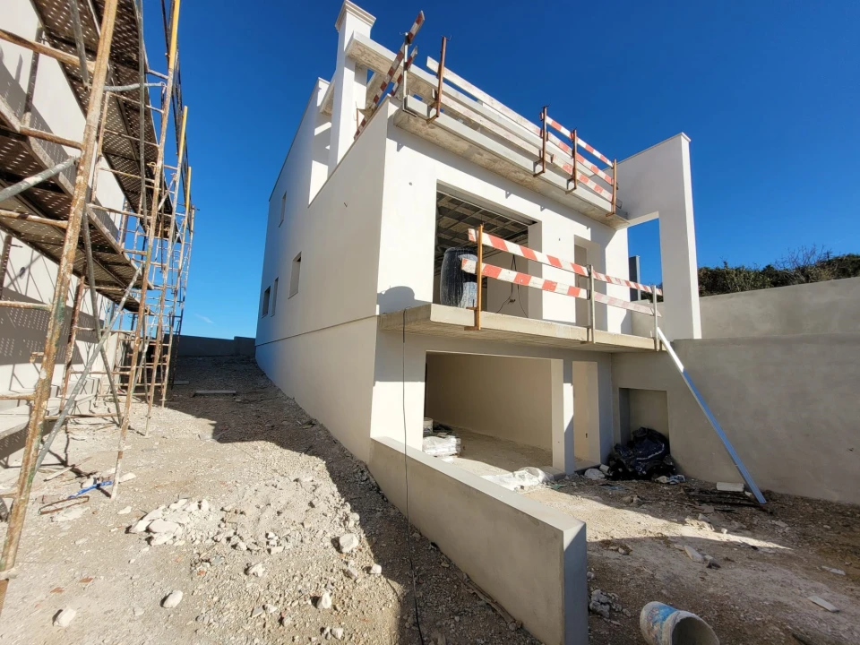 Moradia T4 para Venda em Alqueidão da Serra Foto 3