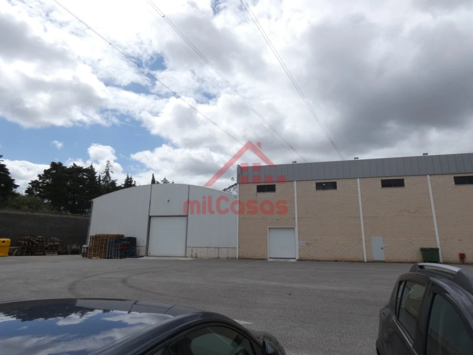 Armazém para Venda em Cadaval e Pêro Moniz Foto 3