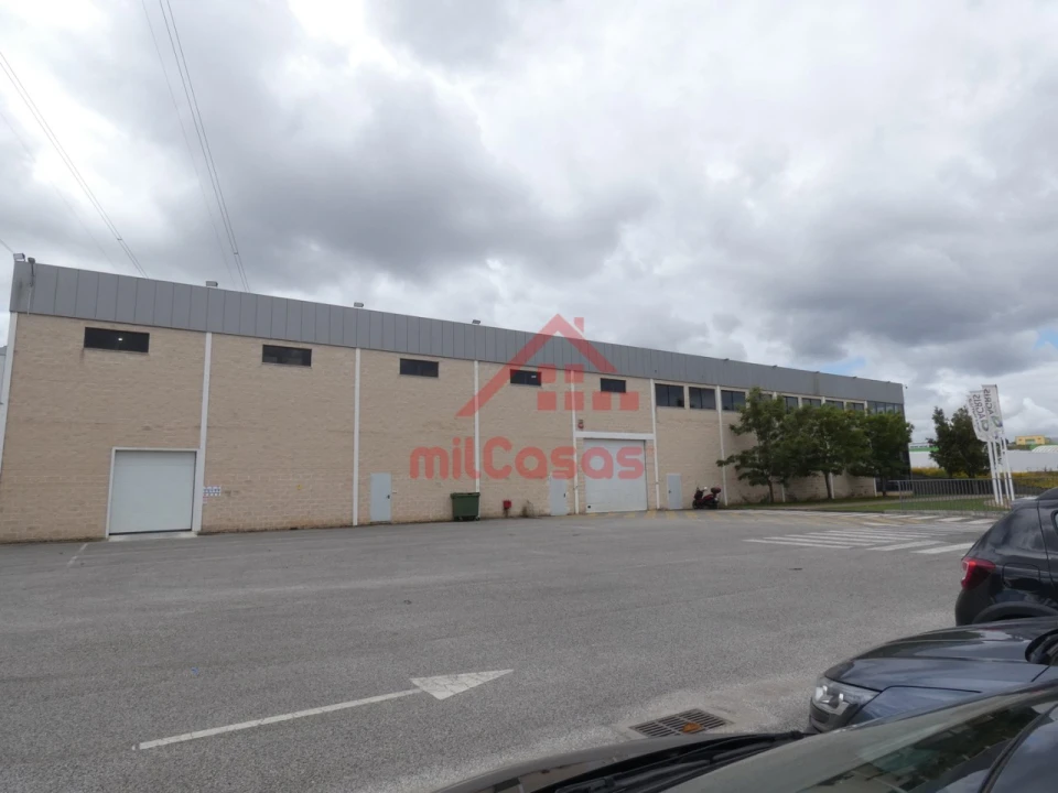 Armazém para Venda em Cadaval e Pêro Moniz Foto 4