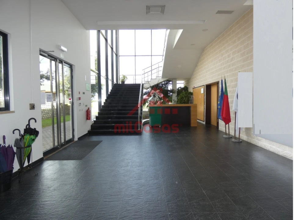 Armazém para Venda em Cadaval e Pêro Moniz Foto 6